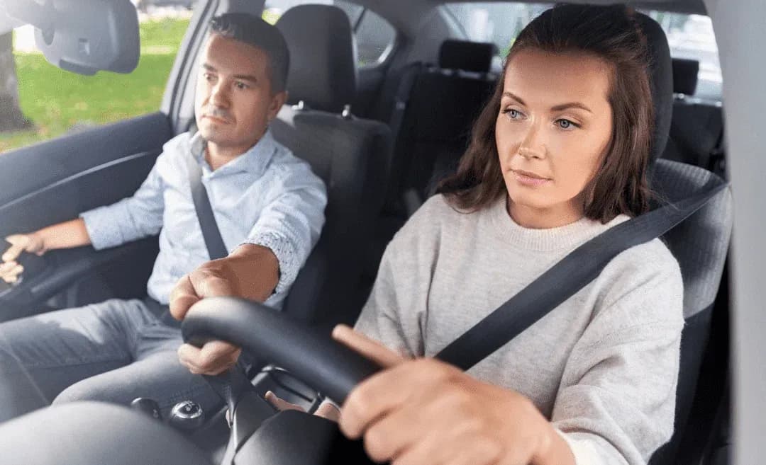 Jak nauczyć się jeździć samochodem: skuteczne porady i techniki dla każdego Jak nauczyć się jeździć samochodem: skuteczne porady i techniki dla każdego