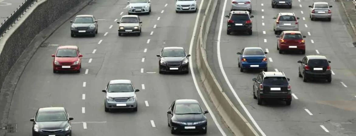 Jak jeździć w korku ze sprzęgłem, by uniknąć jego uszkodzenia? Jak jeździć w korku ze sprzęgłem, by uniknąć jego uszkodzenia?