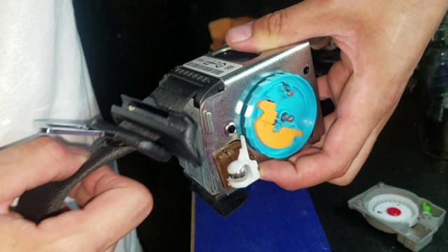 Jak odblokować pasy bezpieczeństwa po wypadku – uniknij niebezpieczeństwa! Jak odblokować pasy bezpieczeństwa po wypadku – uniknij niebezpieczeństwa!