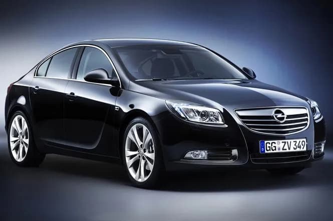 Opel Insignia opinie i wybór silnika – co warto wiedzieć przed zakupem? Opel Insignia opinie i wybór silnika – co warto wiedzieć przed zakupem?