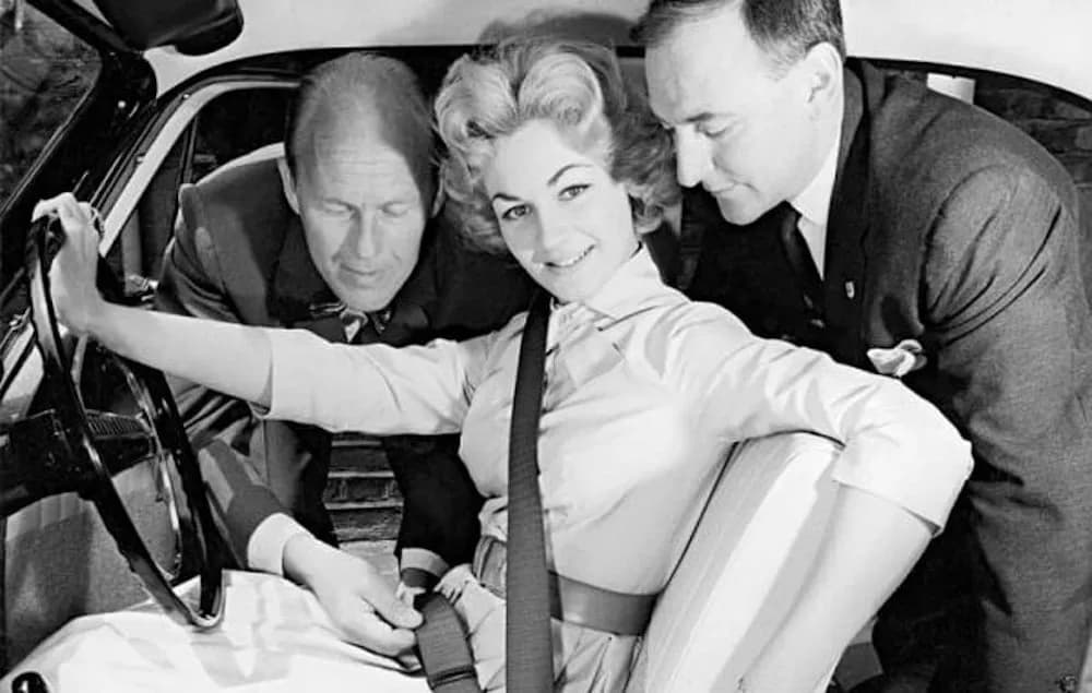 Kto wymyślił pasy bezpieczeństwa? Niezwykła historia Nils Bohlin Kto wymyślił pasy bezpieczeństwa? Niezwykła historia Nils Bohlin